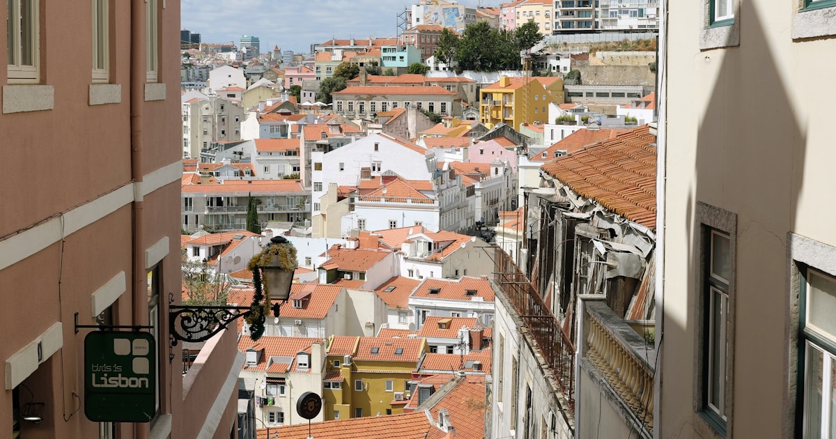 Lisbon Expat Guide: Healthcare, Housing, and Daily Life (Practical Basics)
